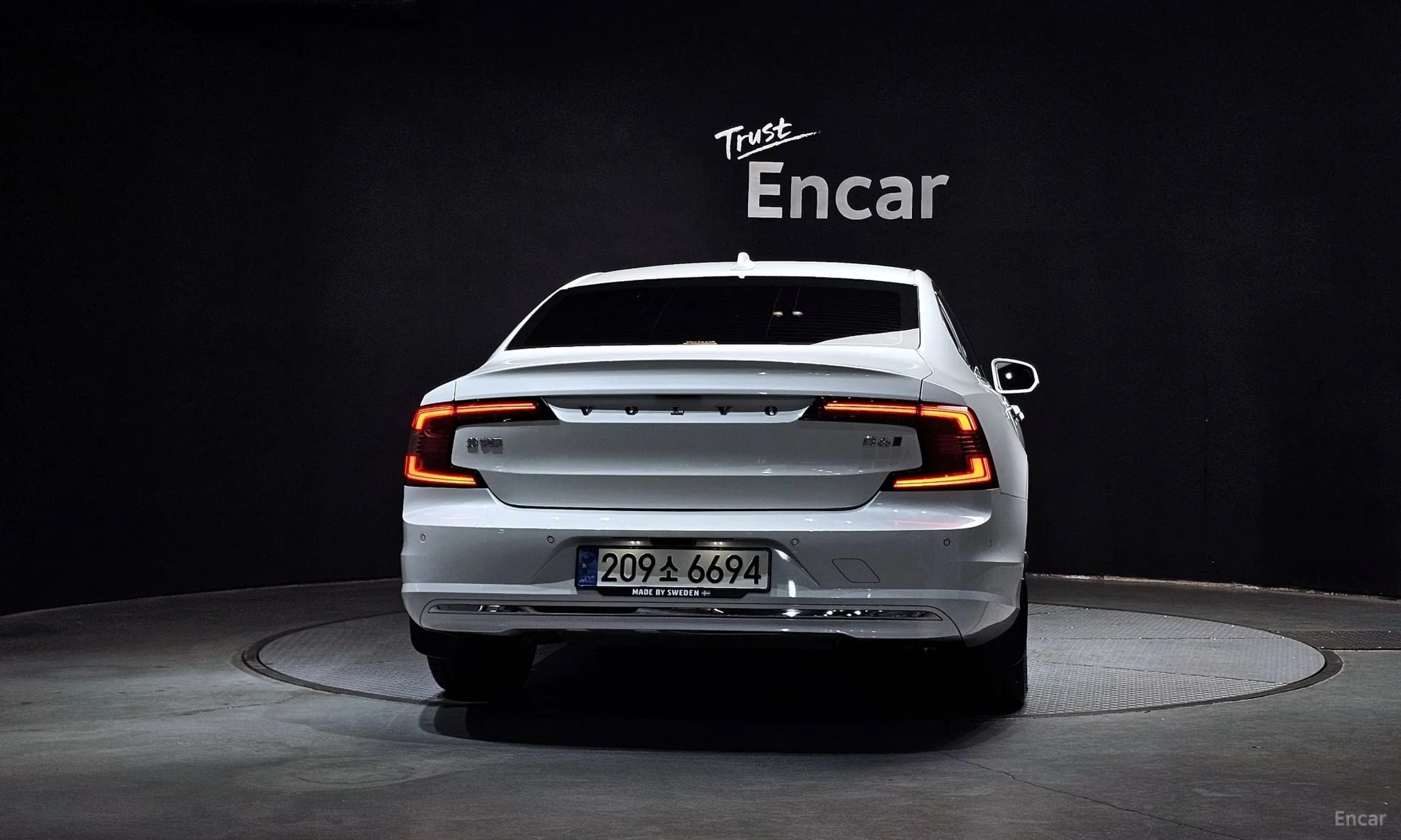 S90