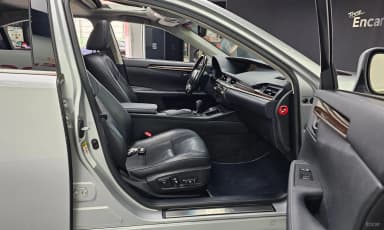 New ES300h