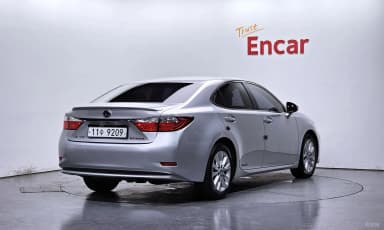 New ES300h