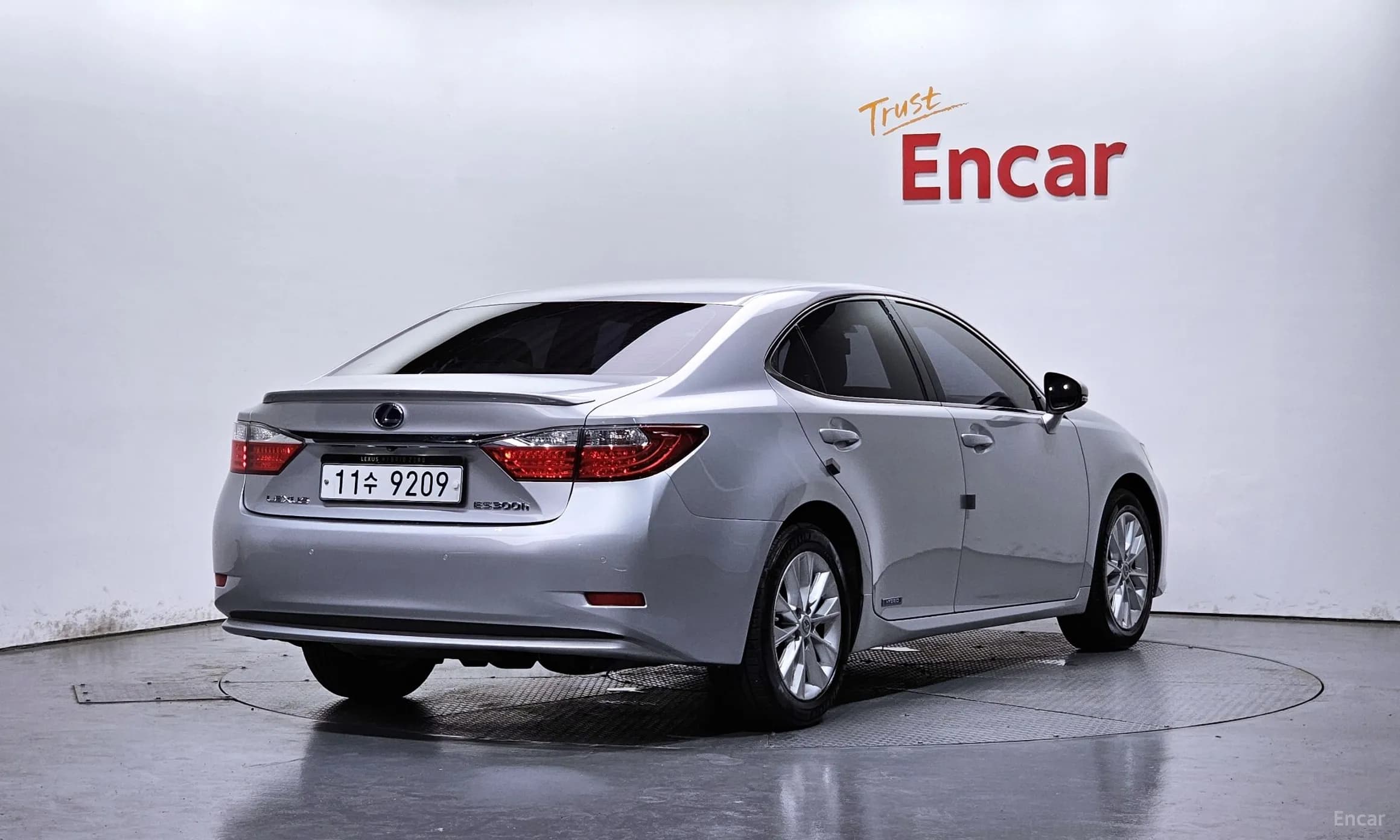 New ES300h