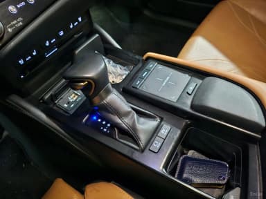 ES300h 7th Generation