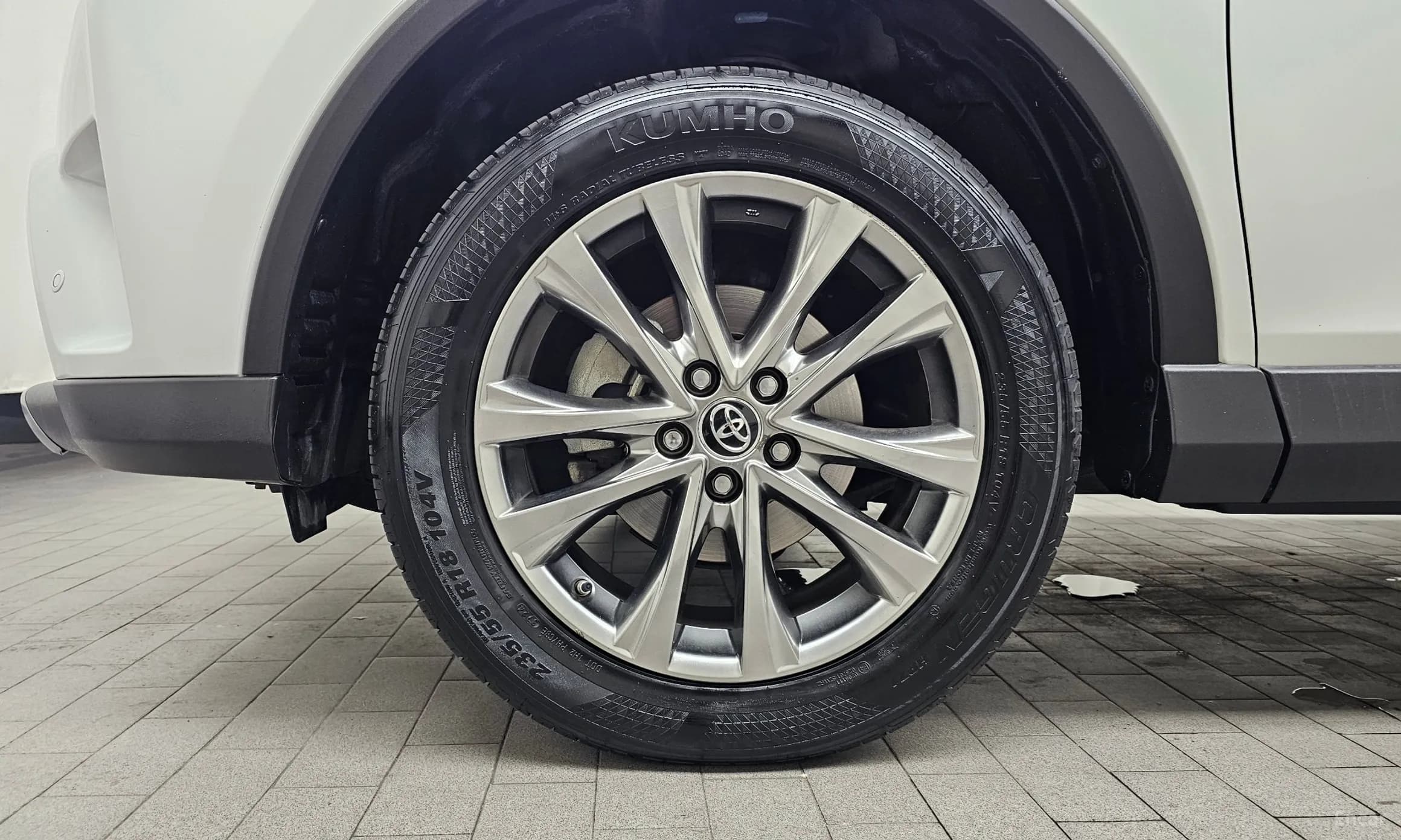 RAV4