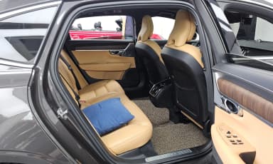 S90