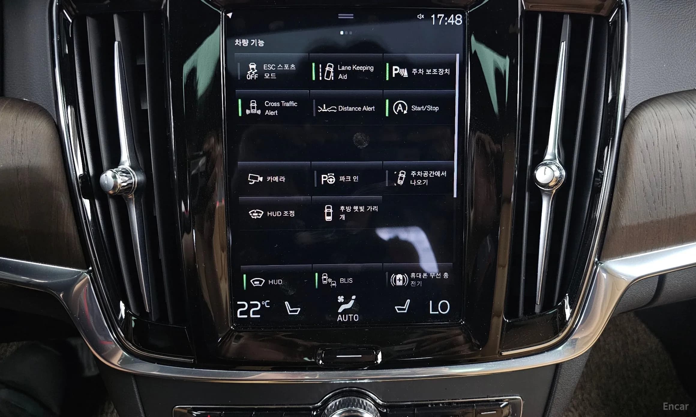 S90