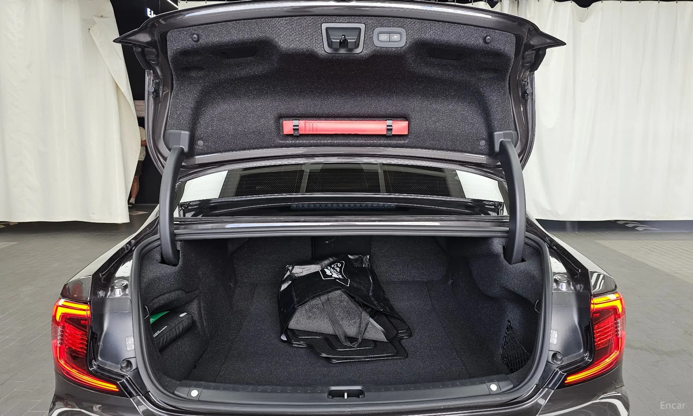 S90