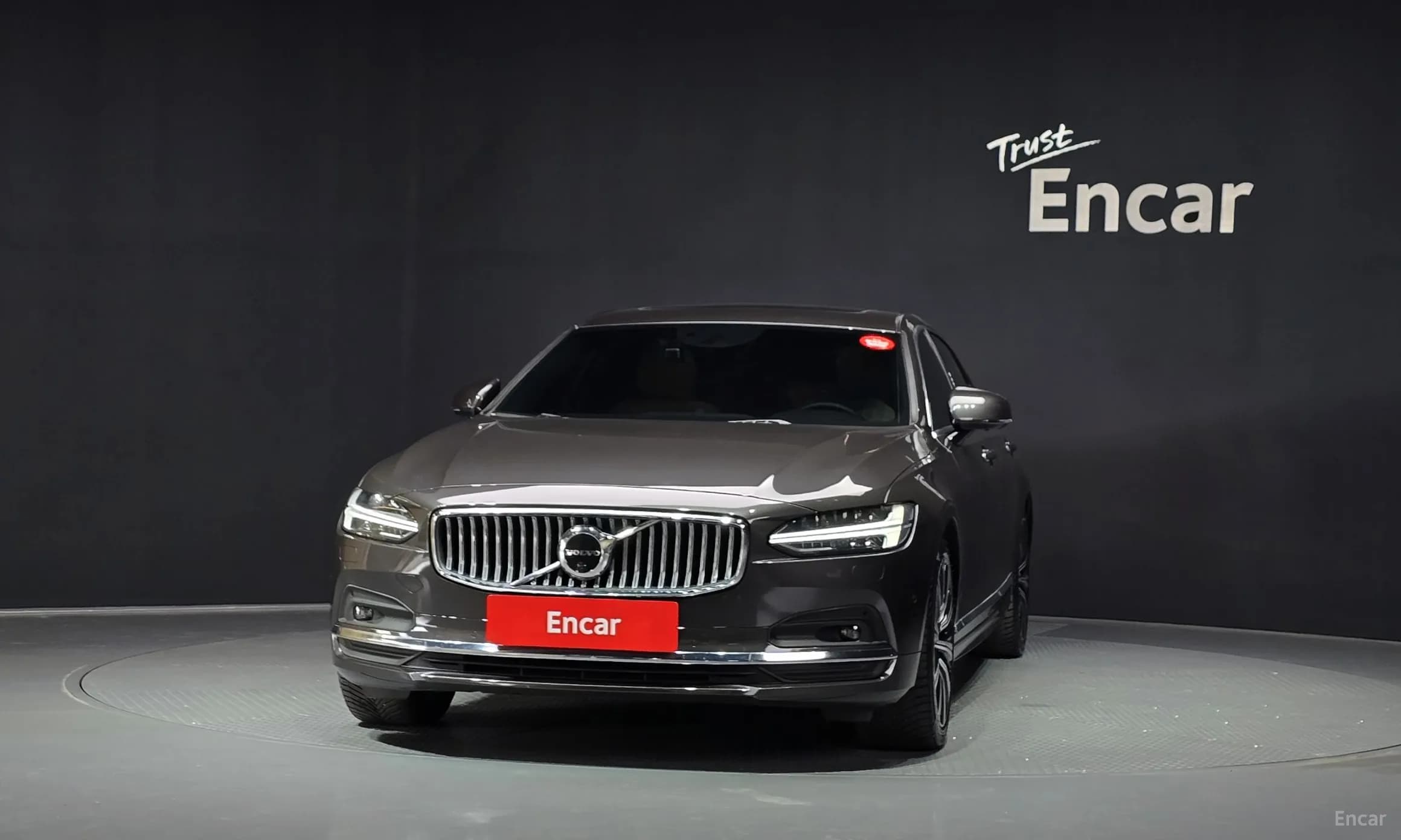 S90