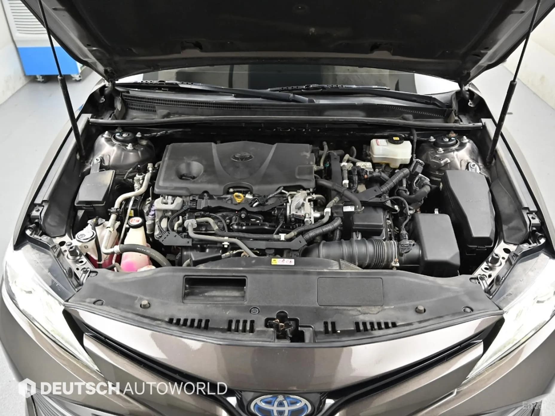 Camry (XV70)