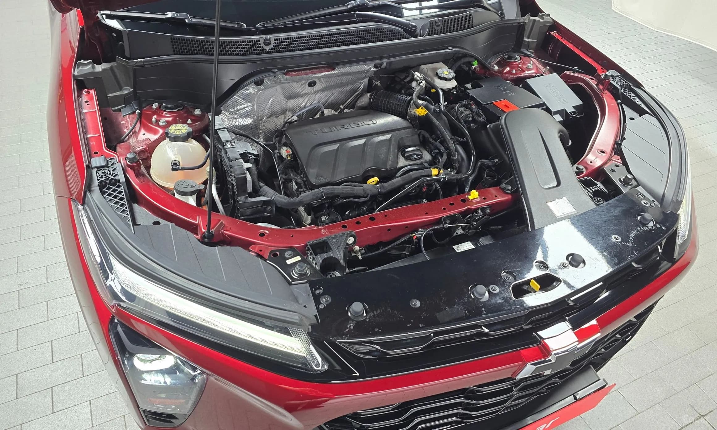 Trax Crossover