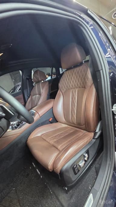 X6 (G06)