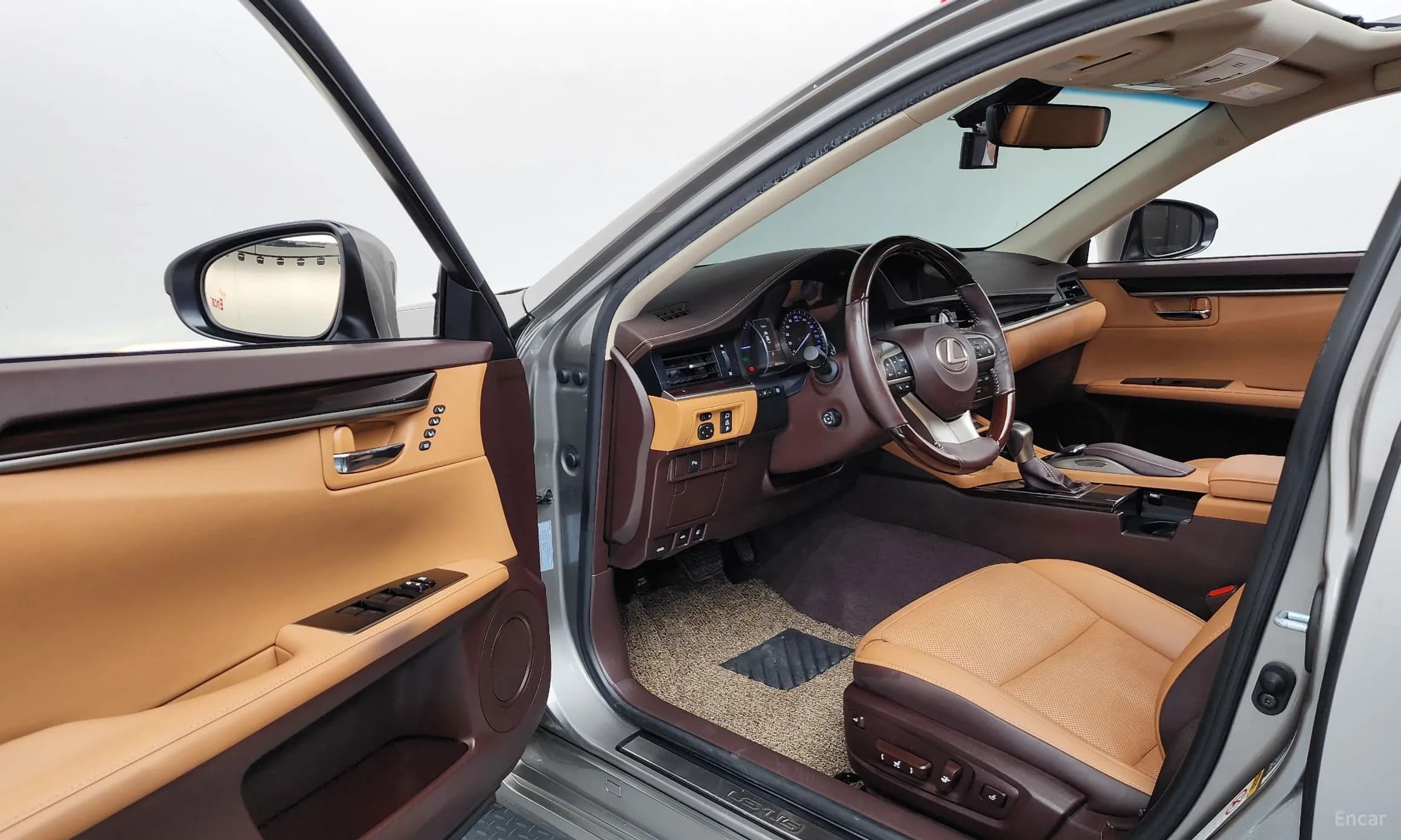 New ES300h