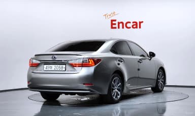 New ES300h