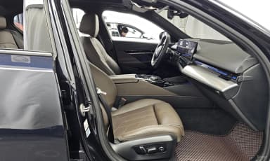 5 Series (G60)