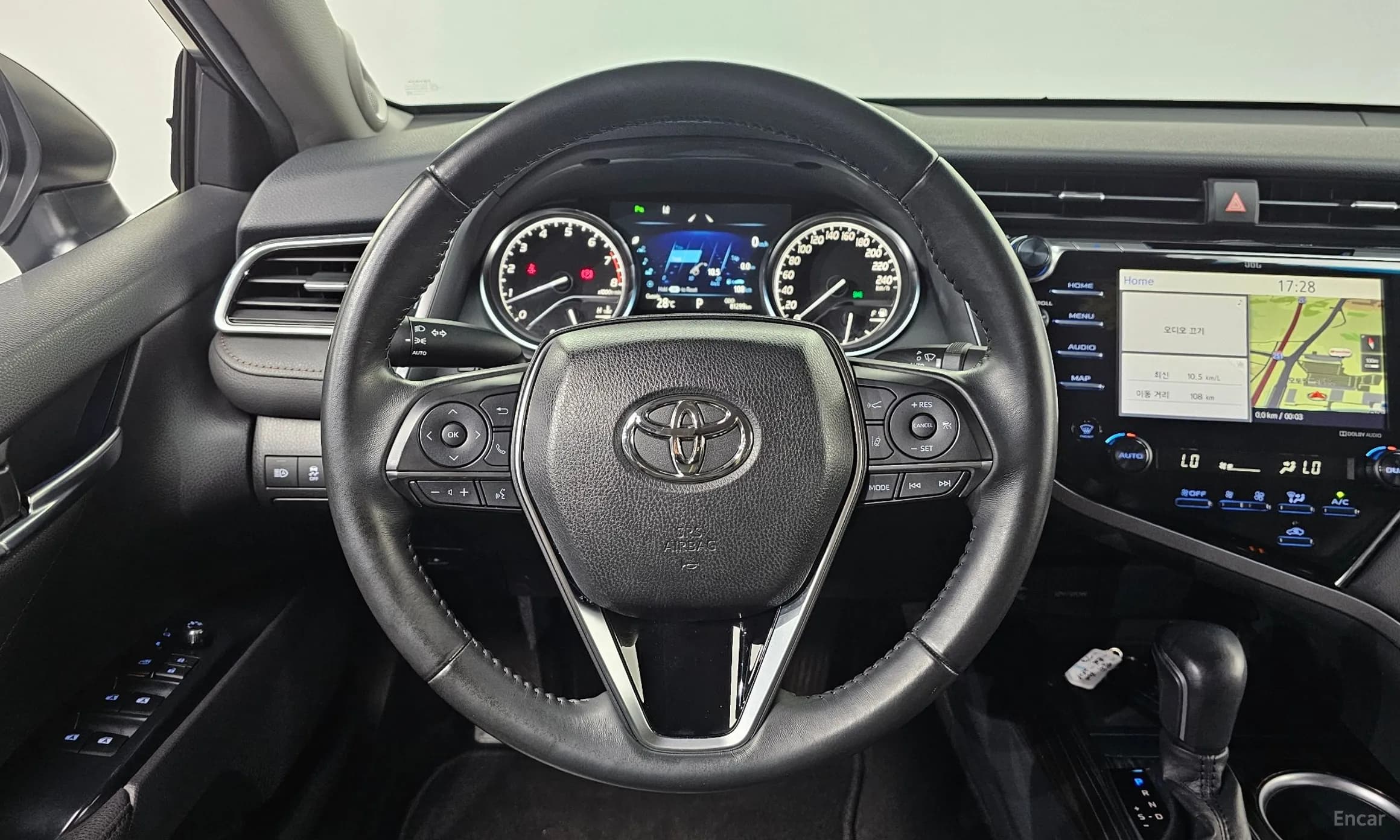 Camry (XV70)