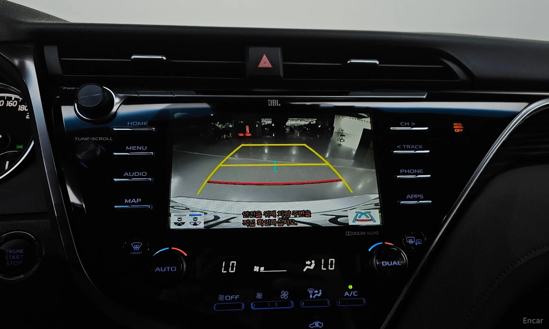 Camry (XV70)