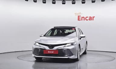 Camry (XV70)