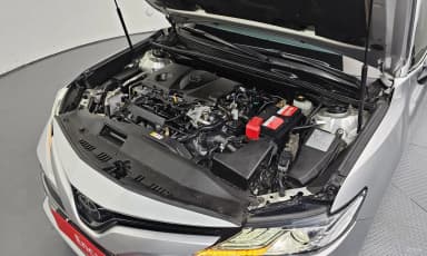 Camry (XV70)