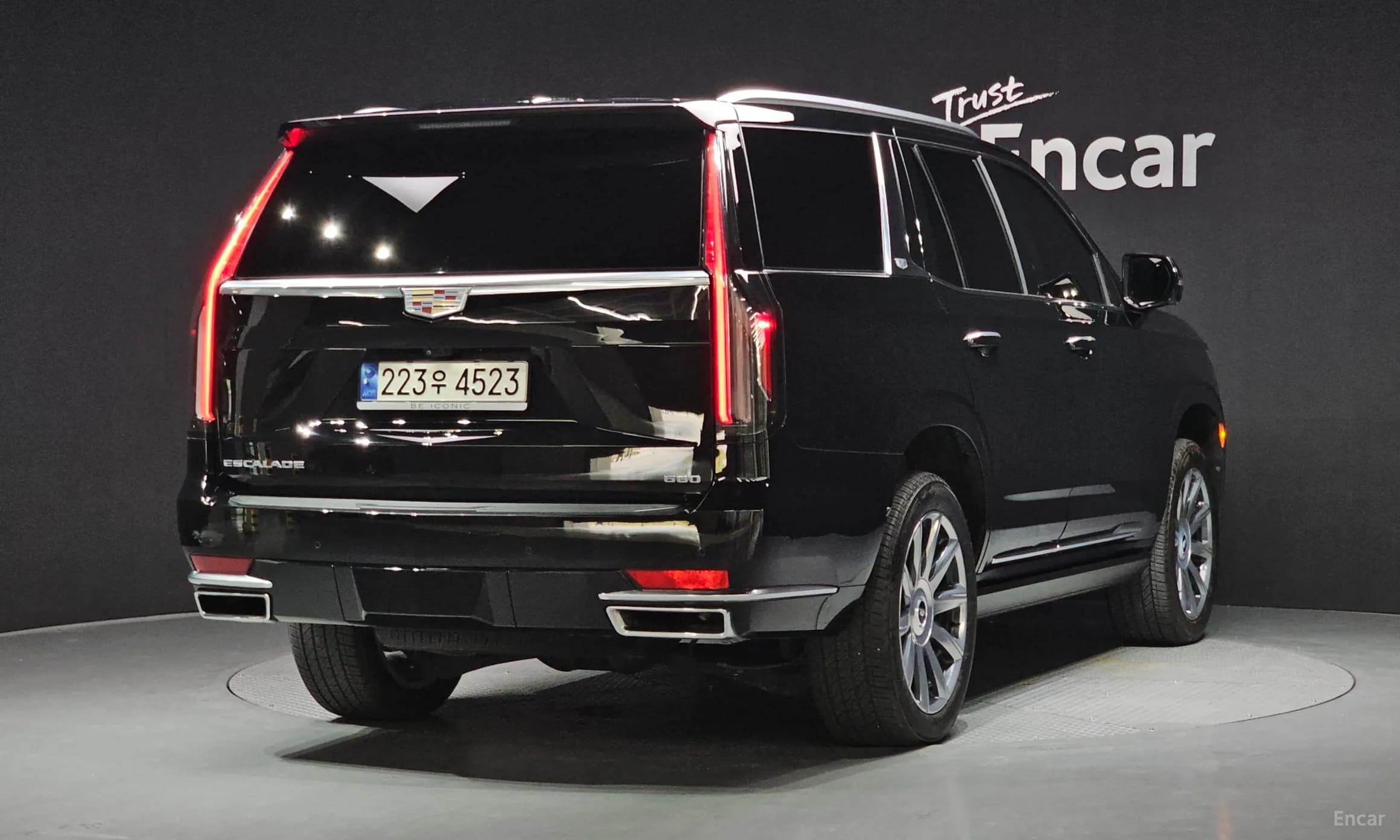 Escalade 5th Generation