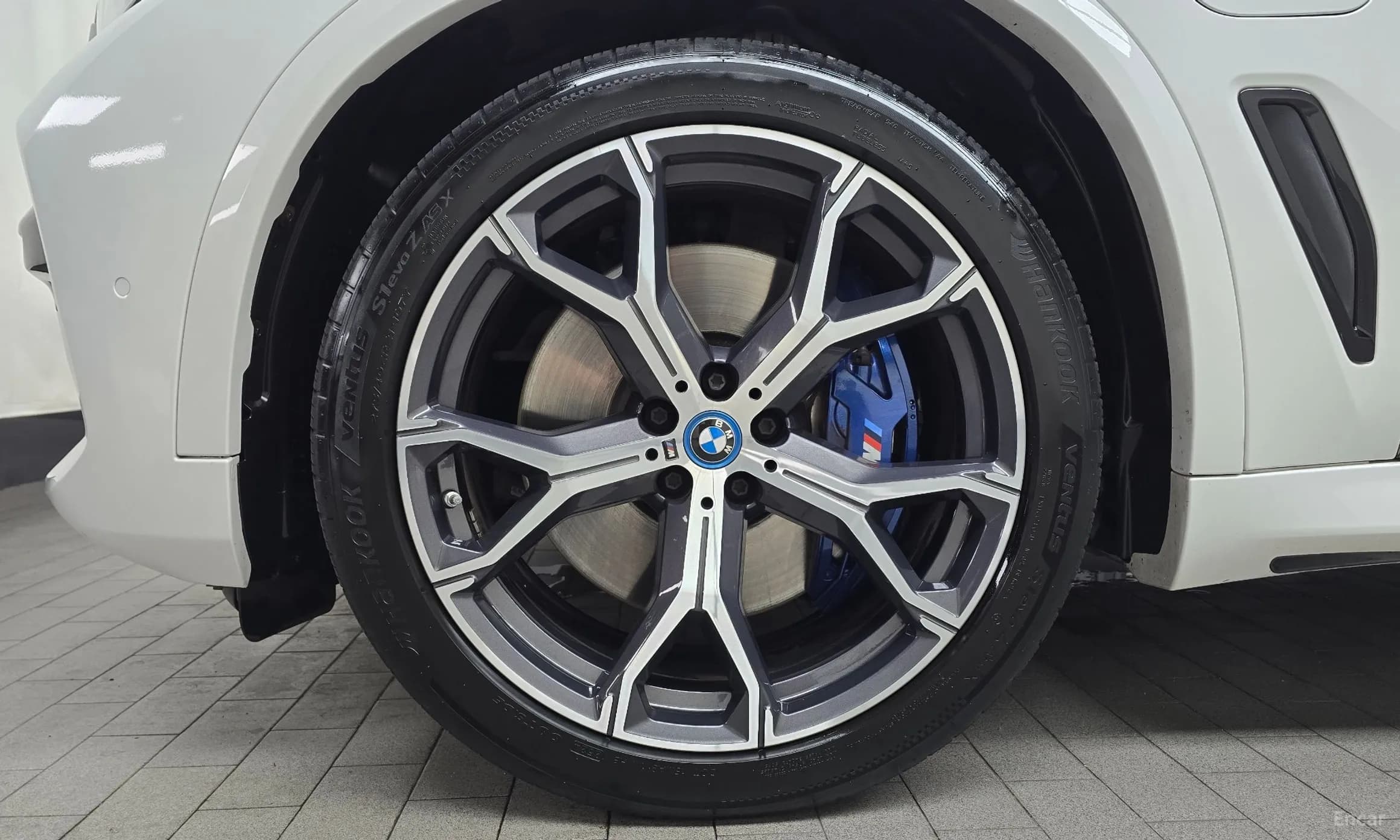 X5 (G05)