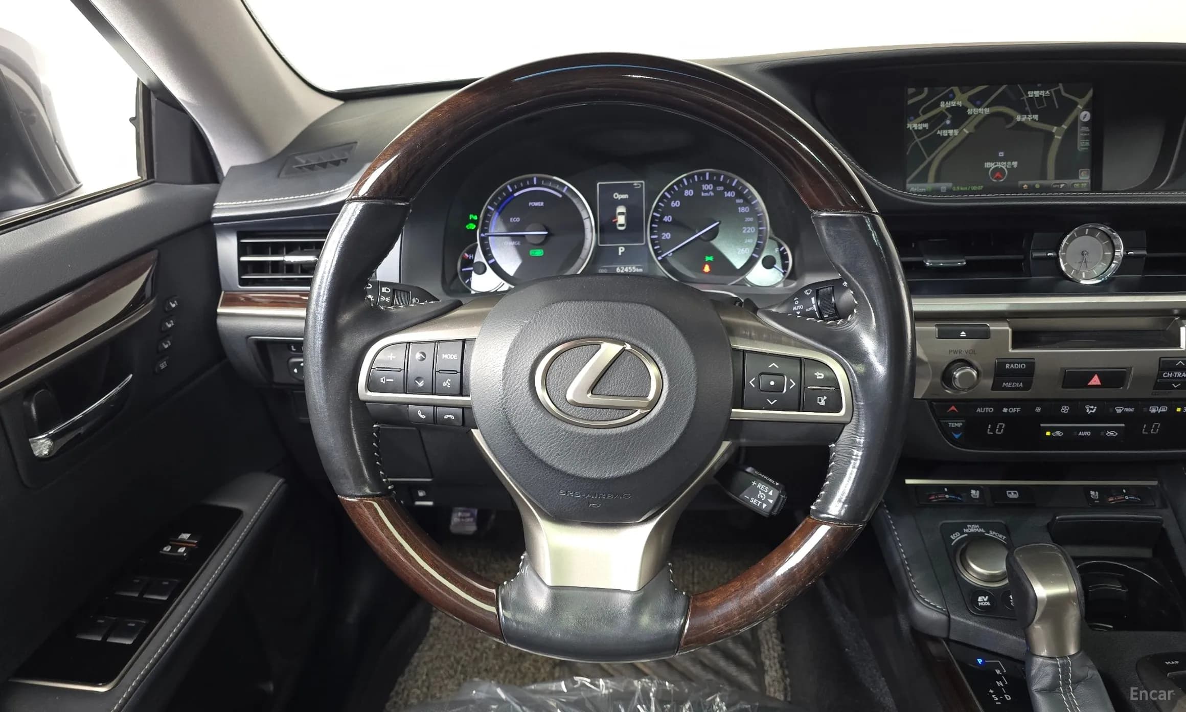 New ES300h