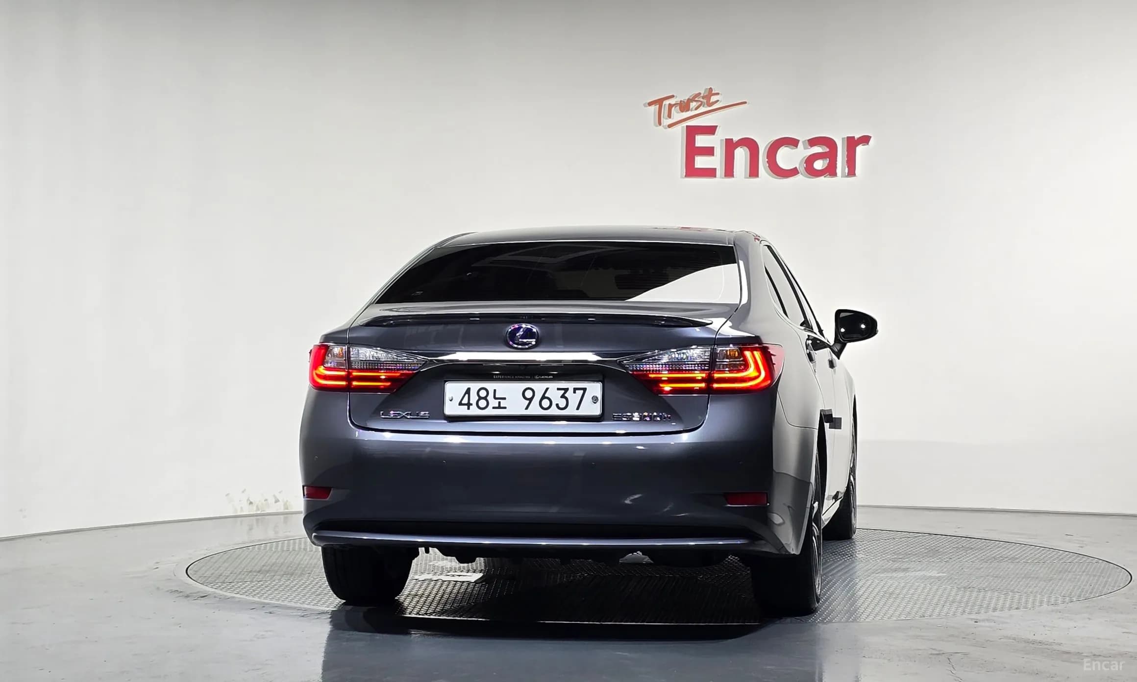 New ES300h