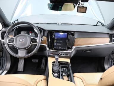 S90