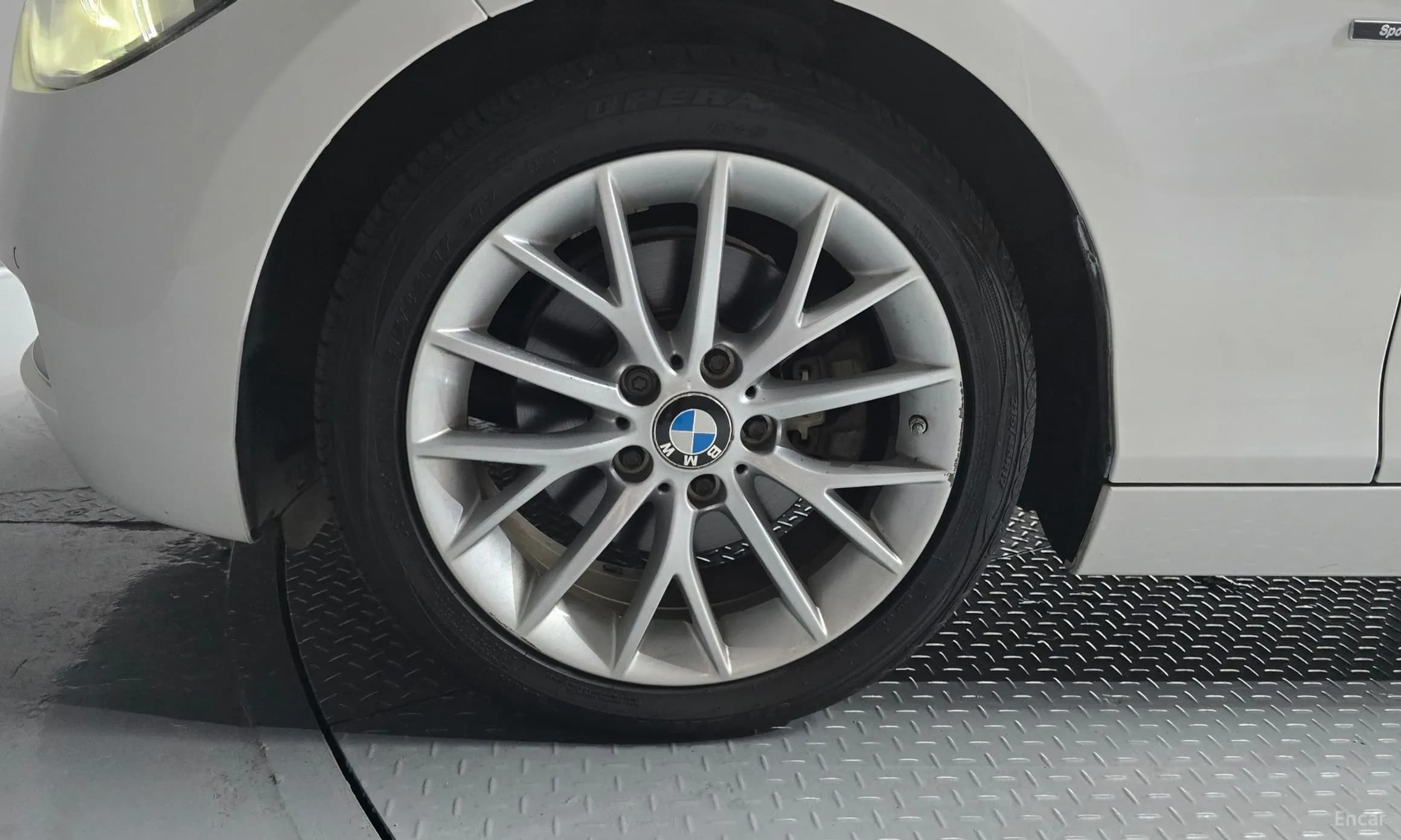 1 Series (F20)