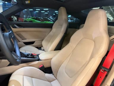 911 (992)