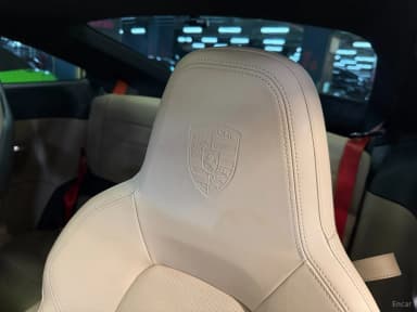 911 (992)