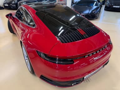911 (992)