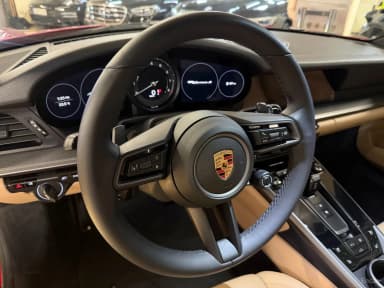 911 (992)