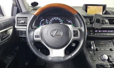 CT200h