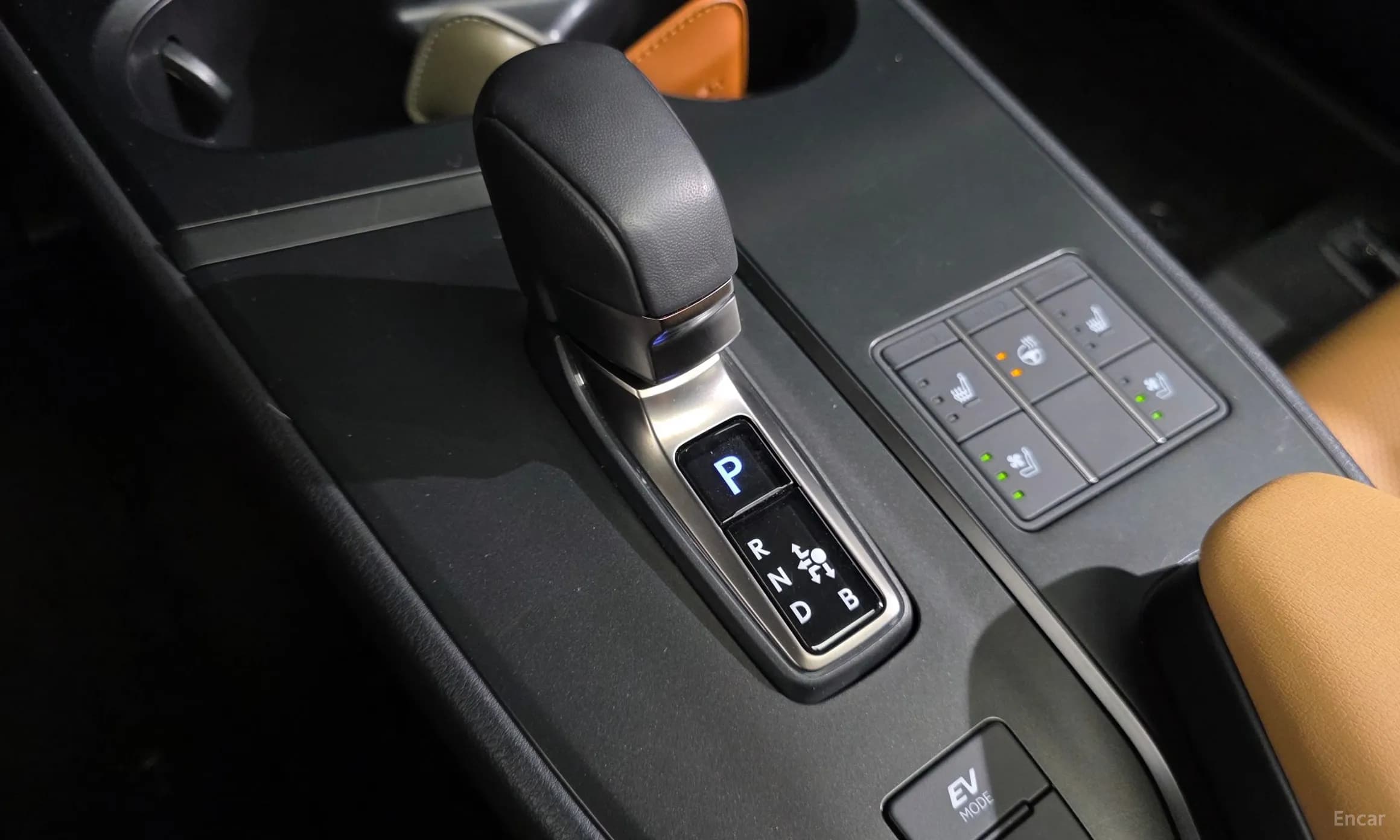 UX300h