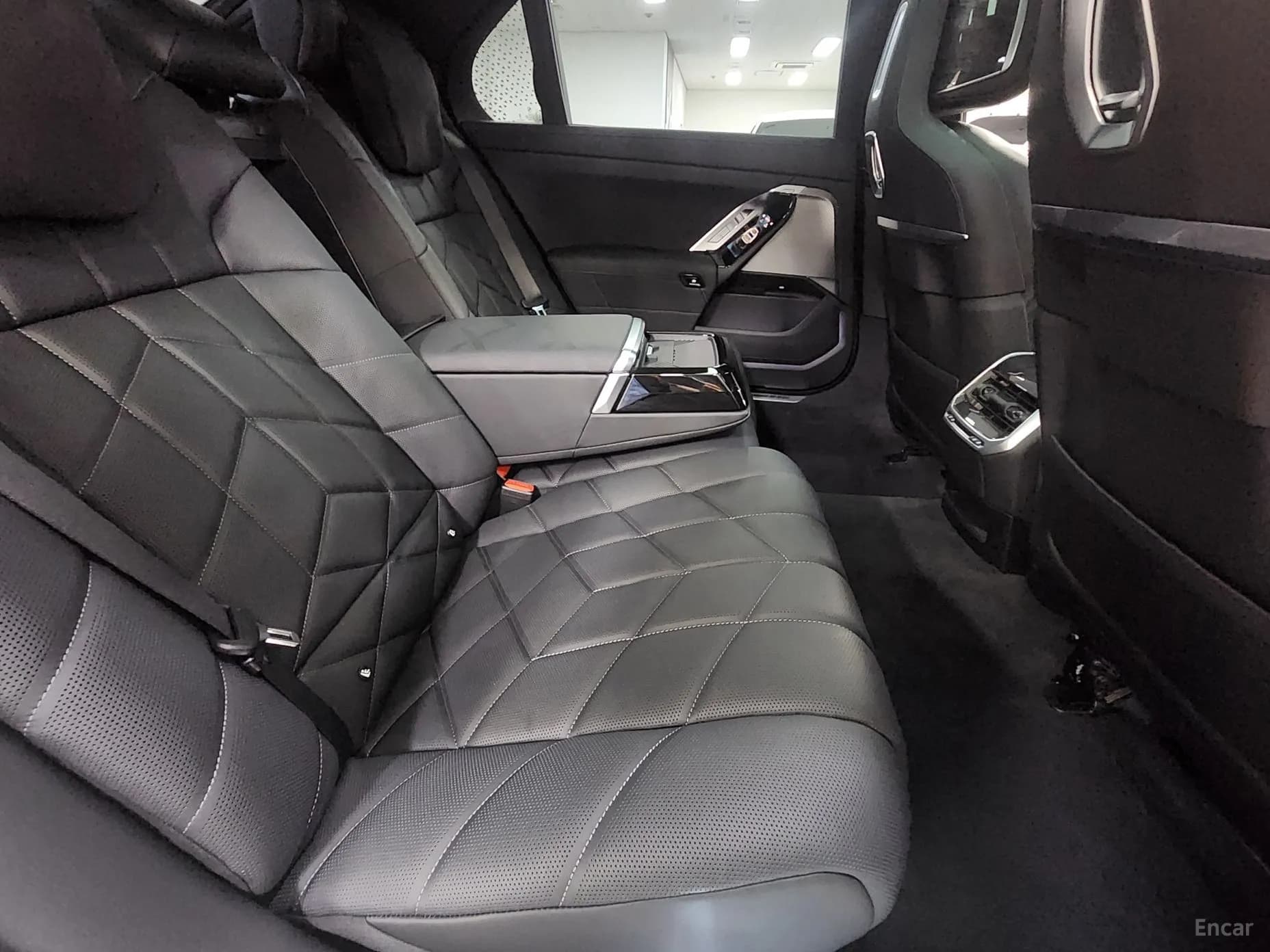 7 Series (G70)