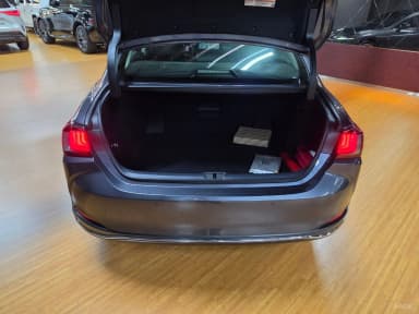 ES300h 7th Generation