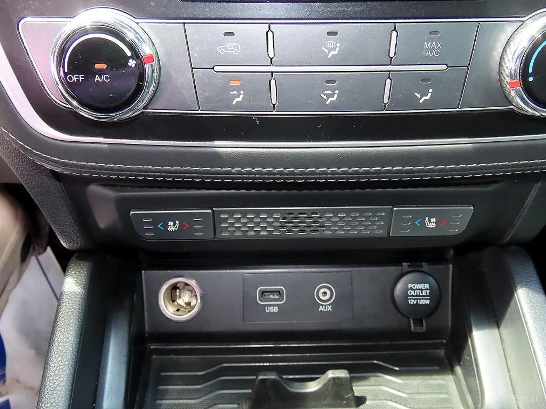 Rexton Sports Khan
