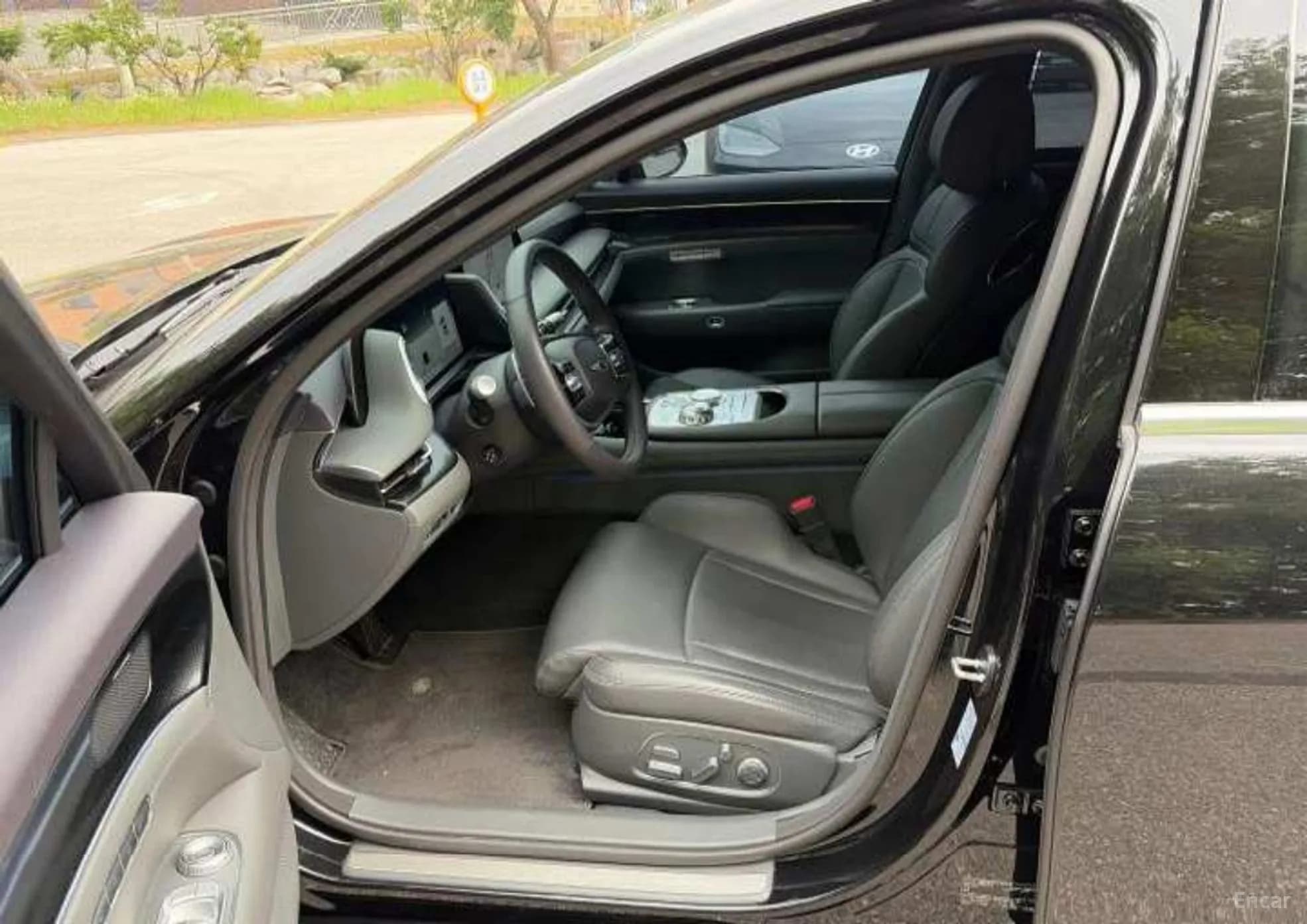G90 (RS4)