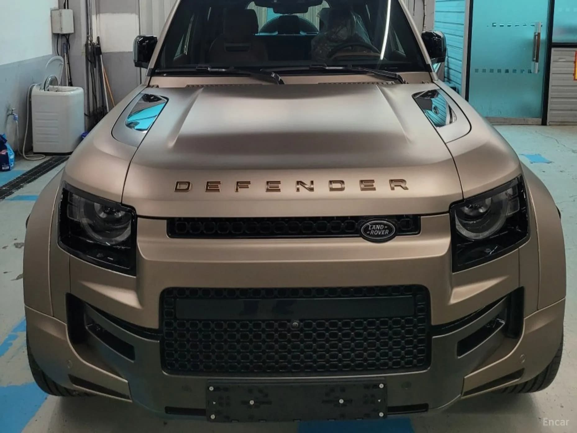 Defender (L663)