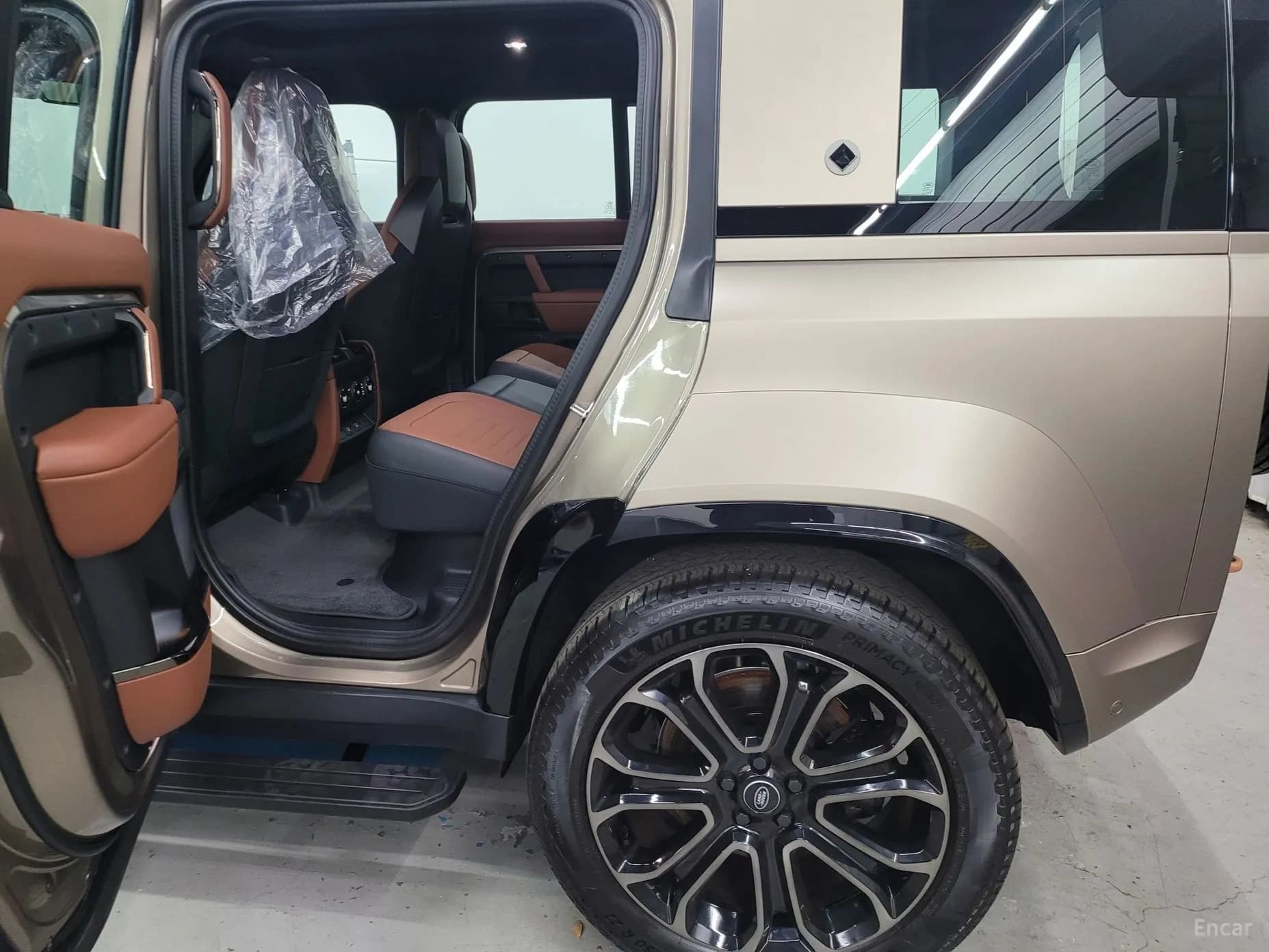 Defender (L663)