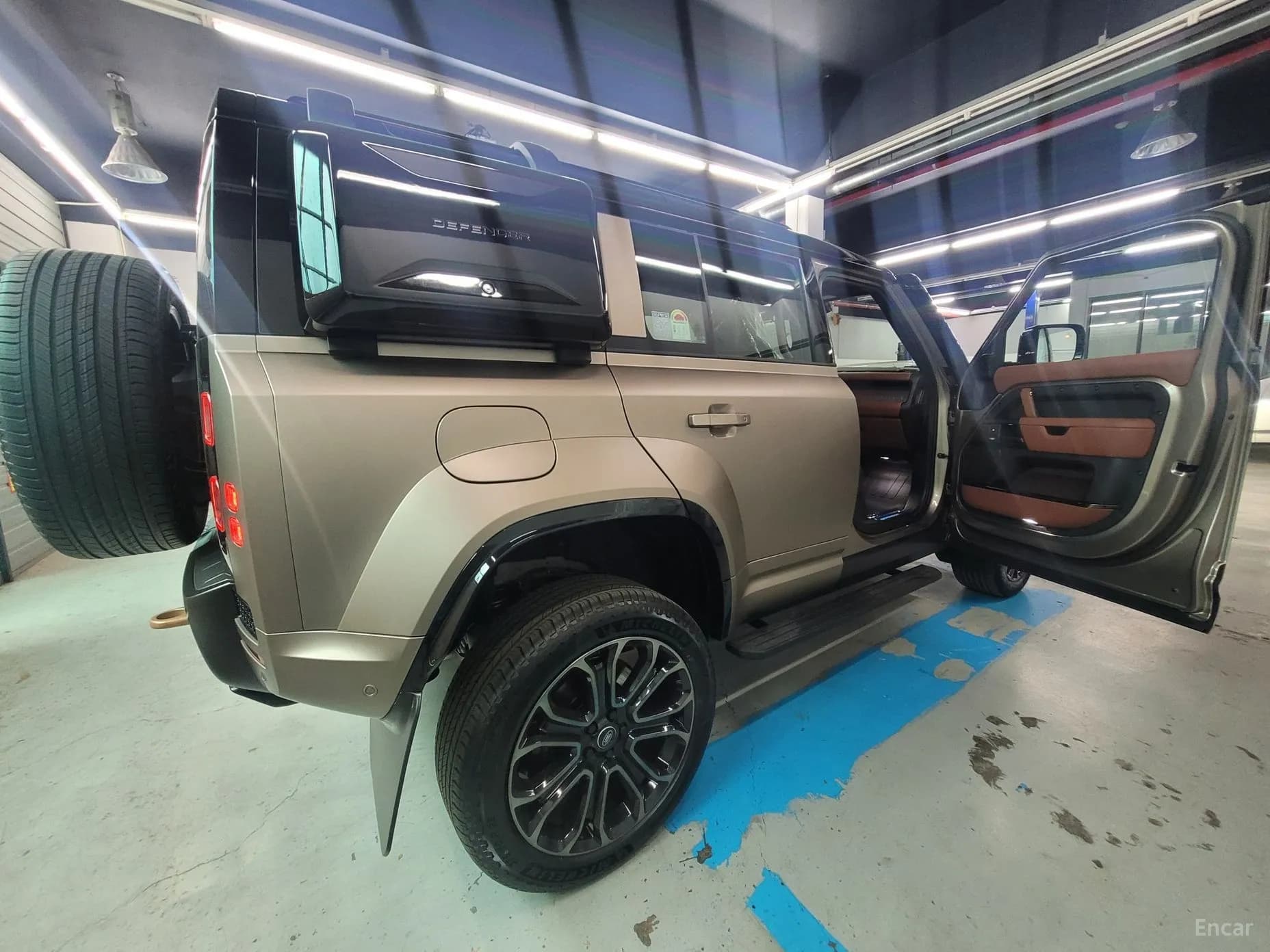 Defender (L663)