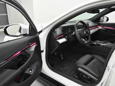 5 Series (G60)