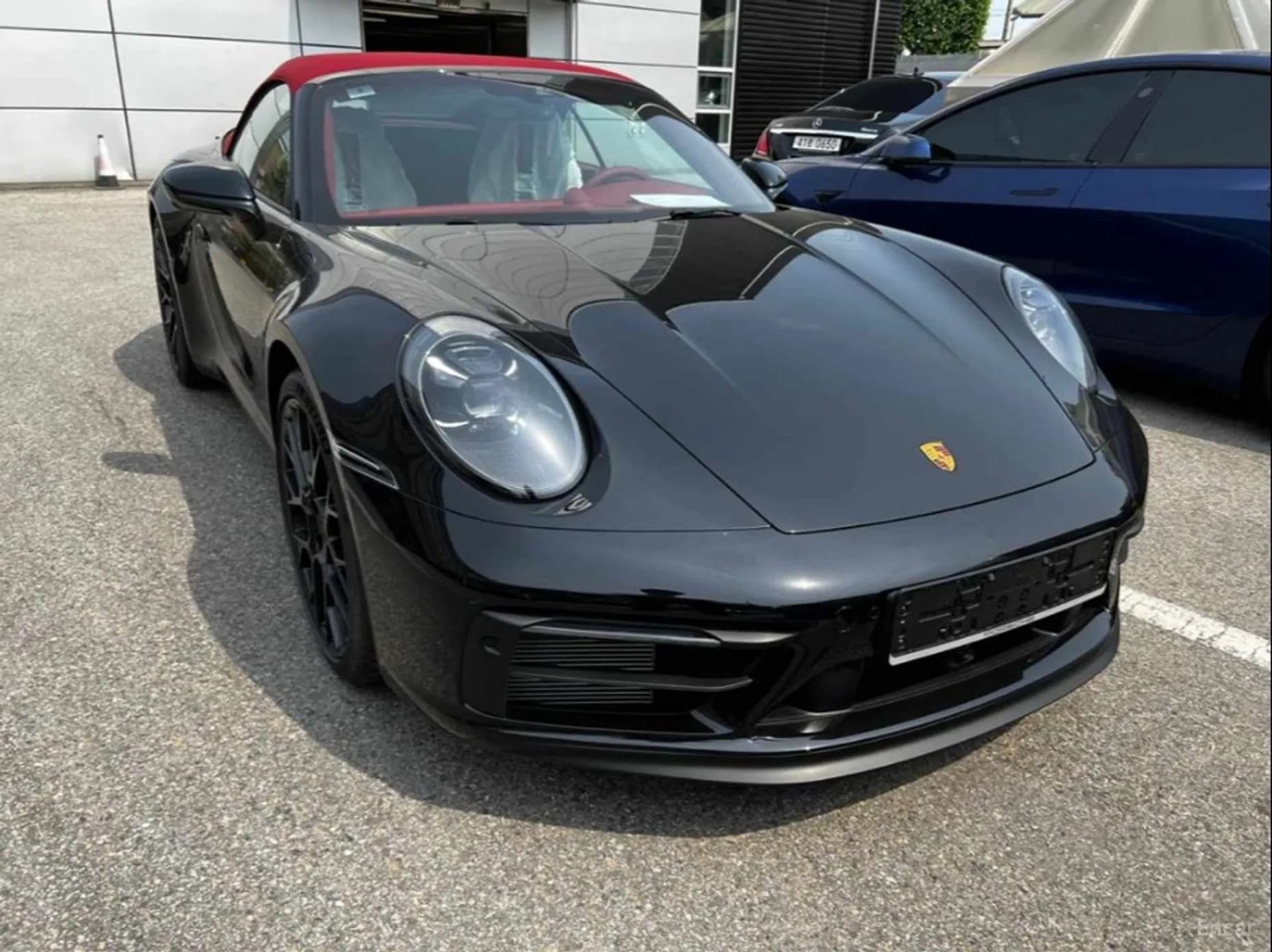 911 (992)
