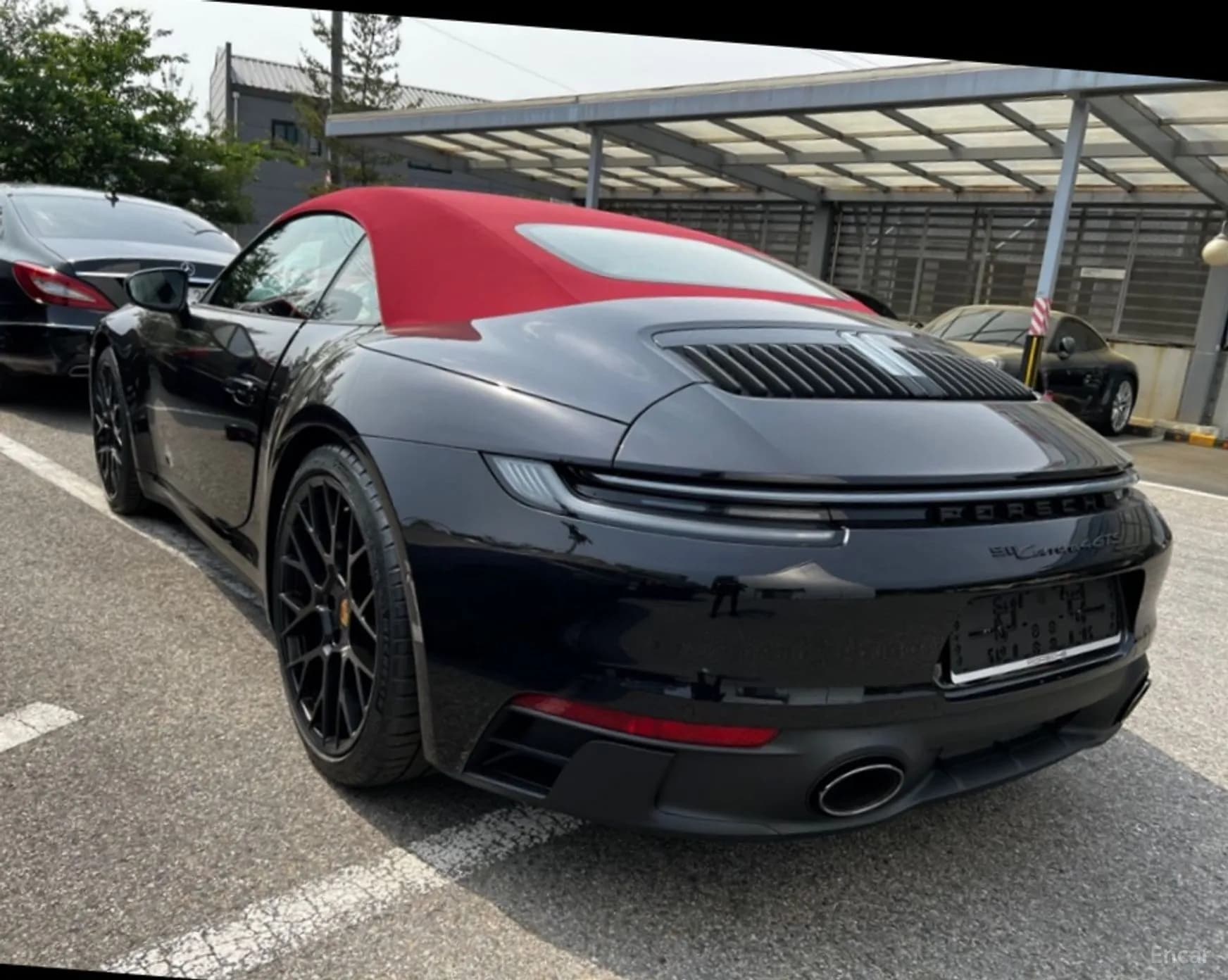 911 (992)