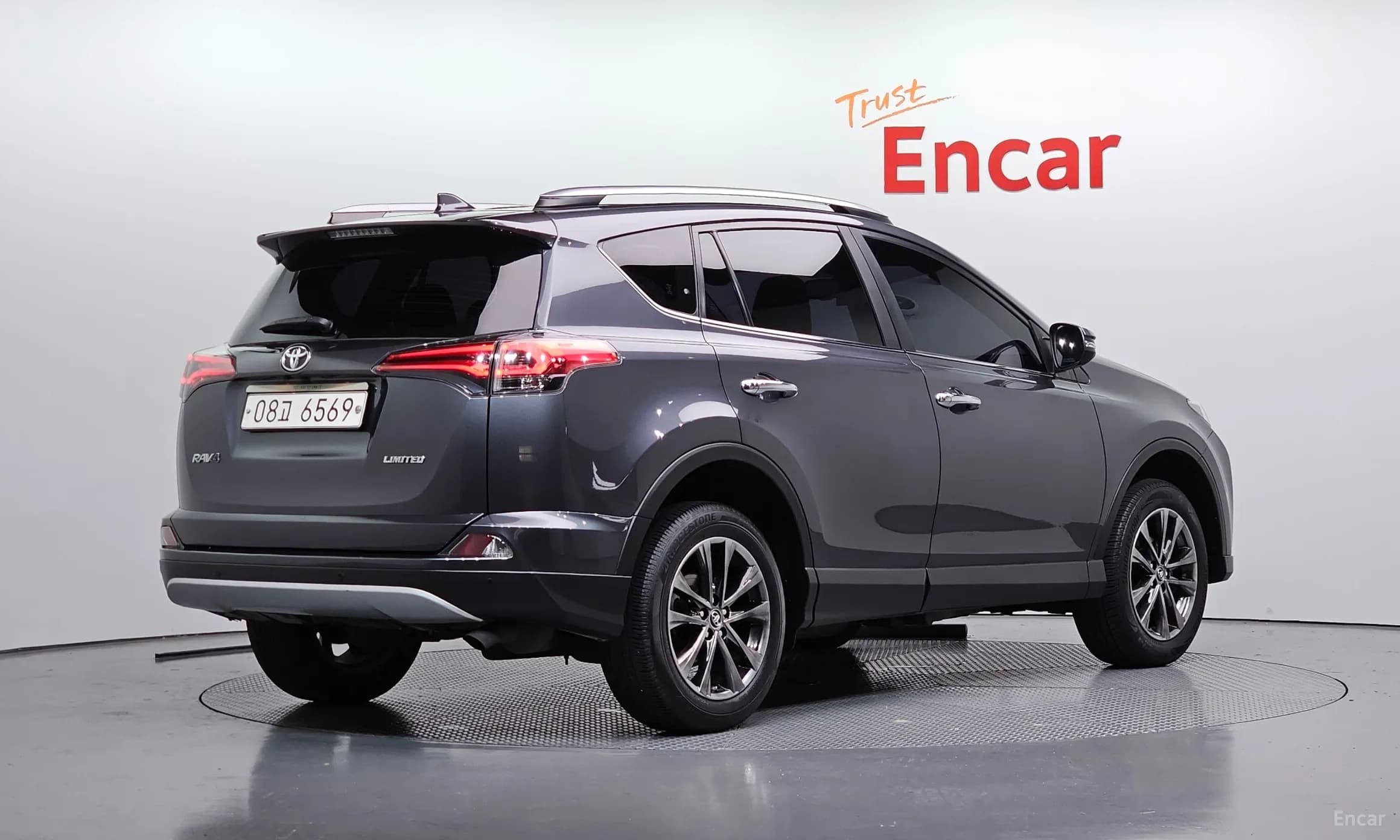 RAV4