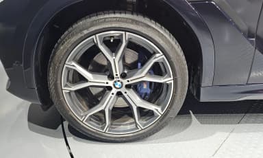 X6 (G06)