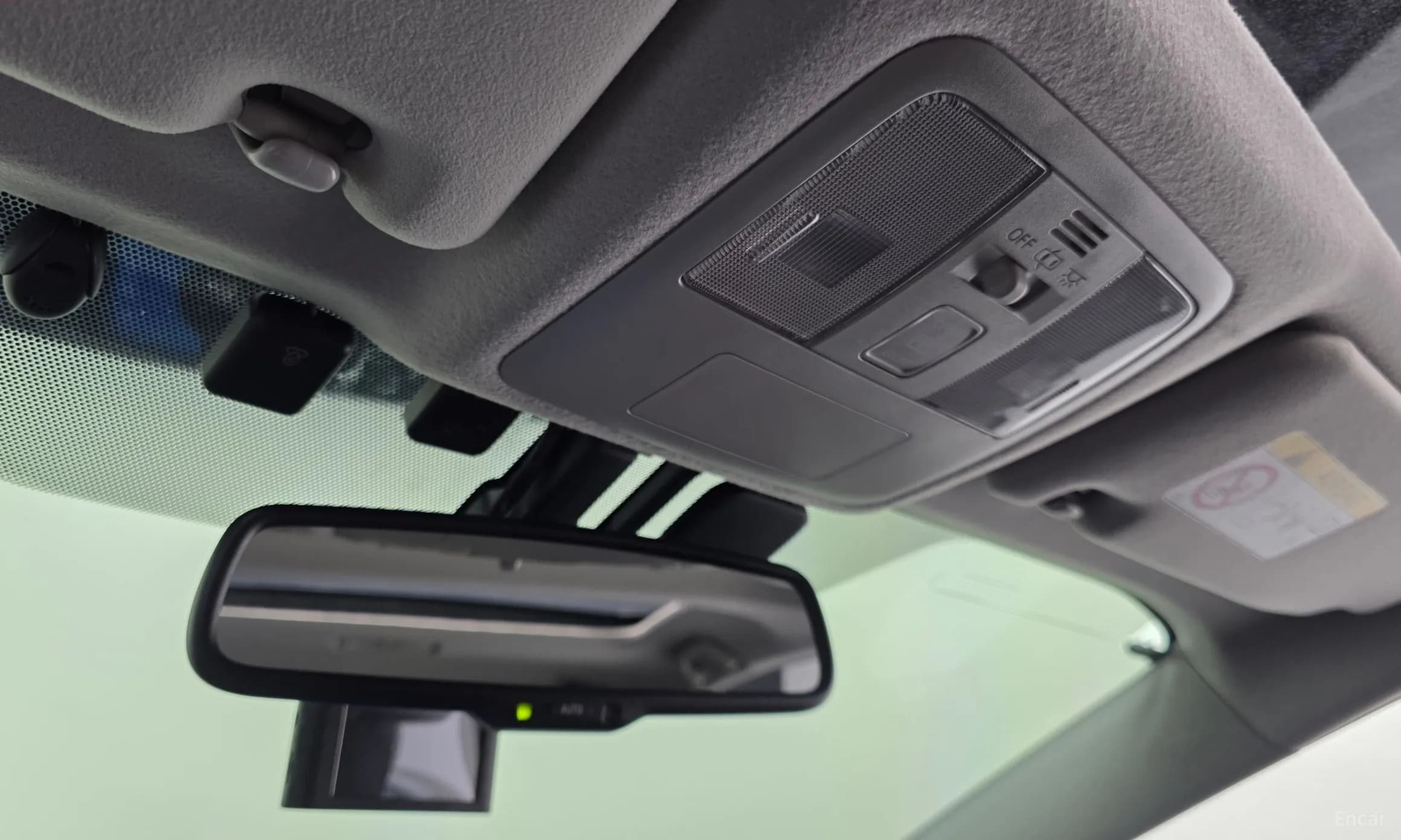 Prius V