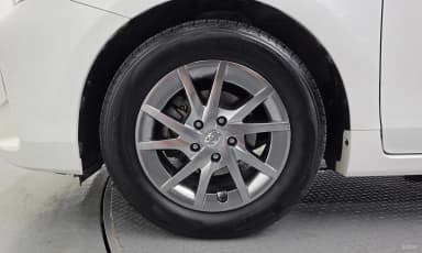 Prius V
