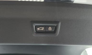 X4 (G02)