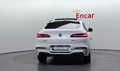 X4 (G02)