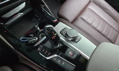 X4 (G02)