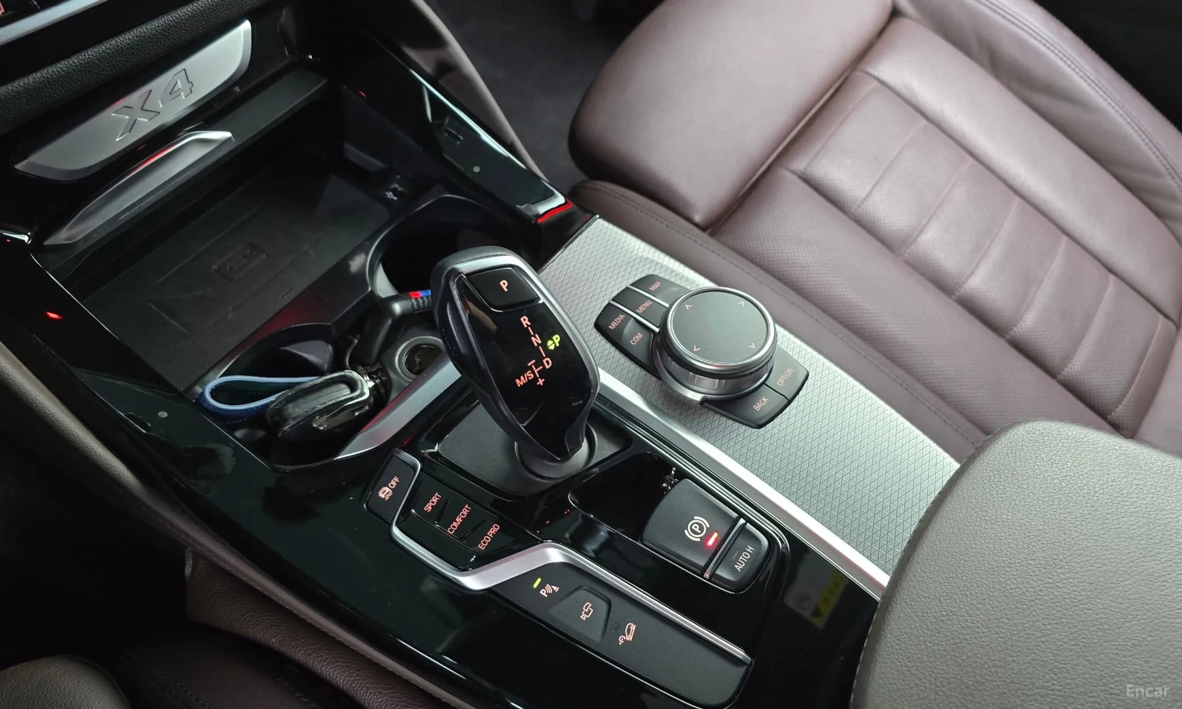 X4 (G02)